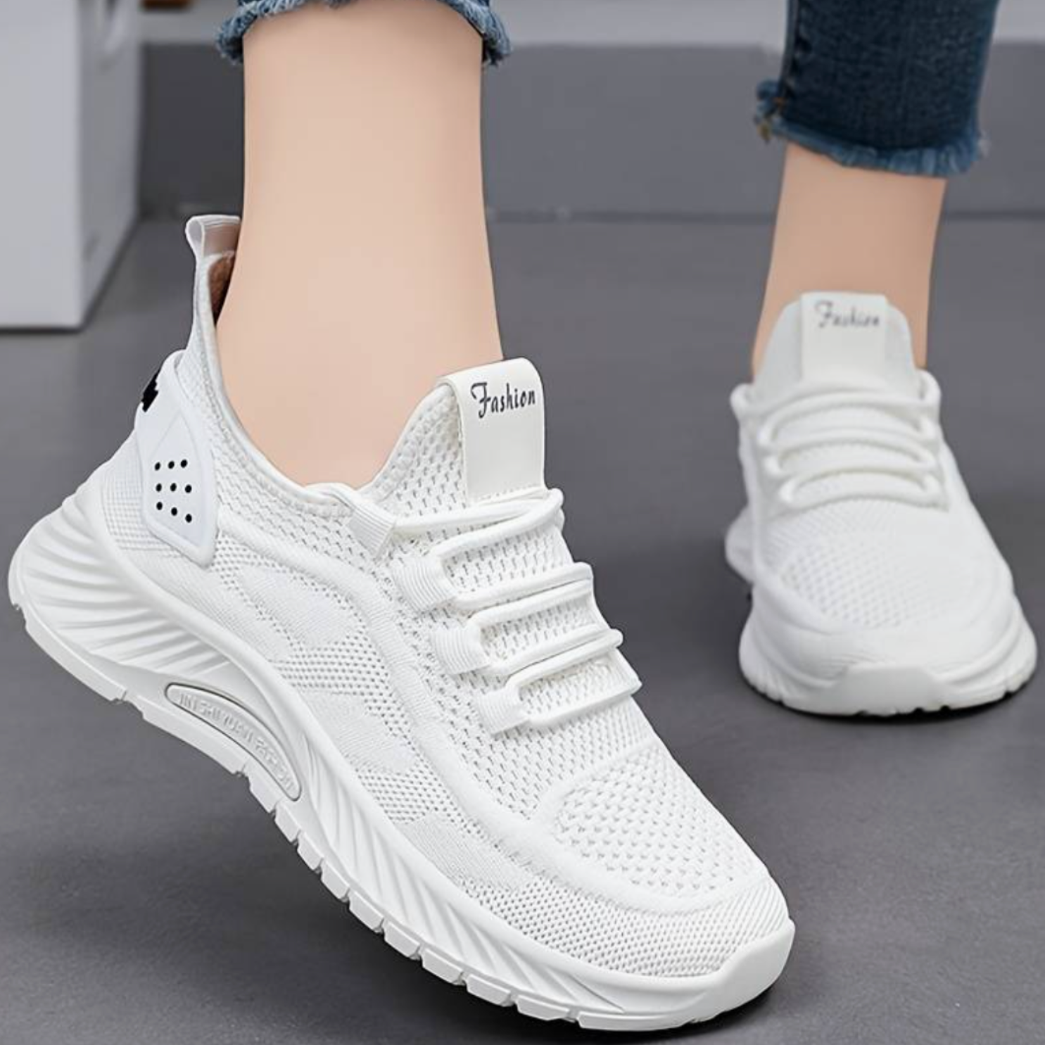 スポーティーな整形外科用スニーカー